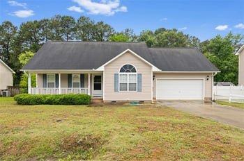 4340 Wavetree Dr, Fayetteville, NC 28306