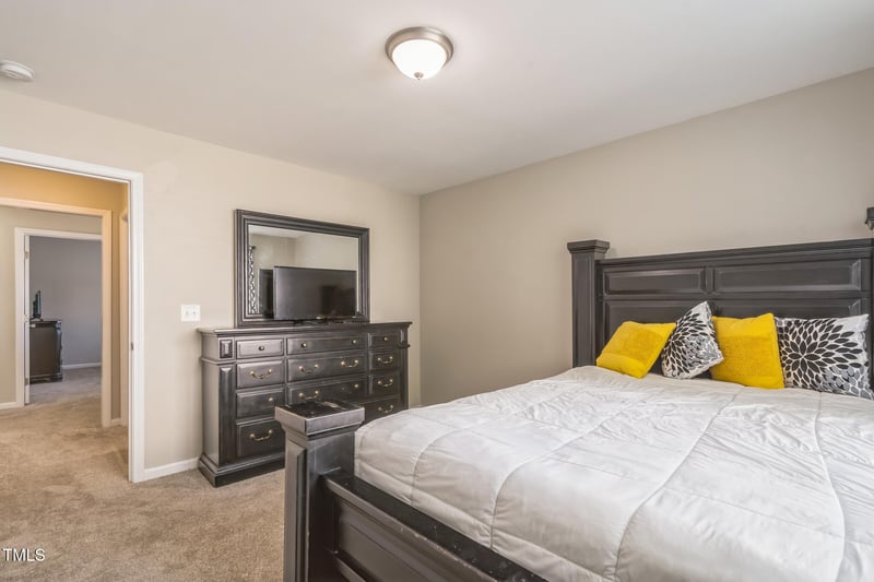 4342 Bay Rum Ln, Raleigh, NC 27610
