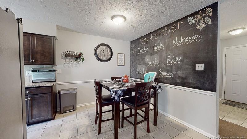 4348 Falls Dr, Hope Mills, NC 28348