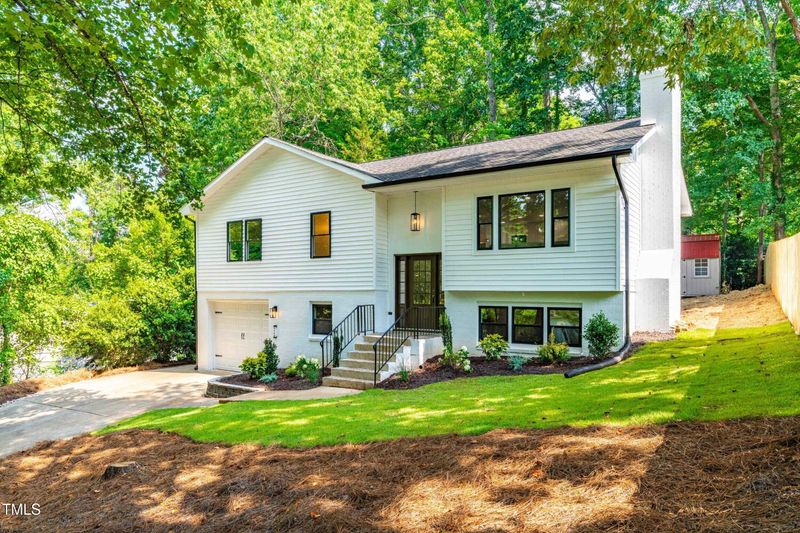 4349 Pickwick Dr, Raleigh, NC 27613