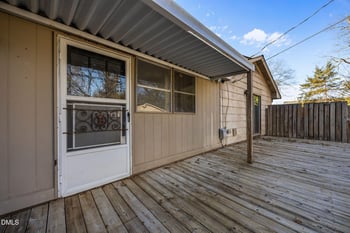 435 Hyde St, Burlington, NC 27217