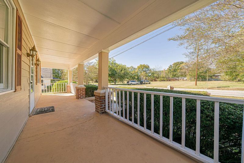 435 S Main St, Franklinton, NC 27525