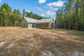 435 Pilot Ridge Rd, Zebulon, NC 27597