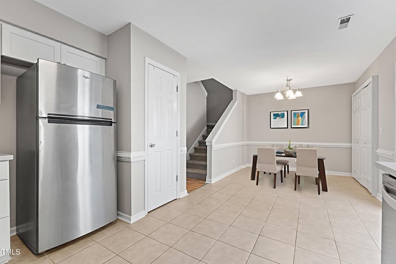 4350 Hunters Club Dr, Raleigh, NC 27606