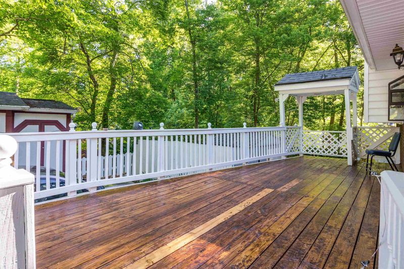 4350 Pickwick Dr, Raleigh, NC 27613