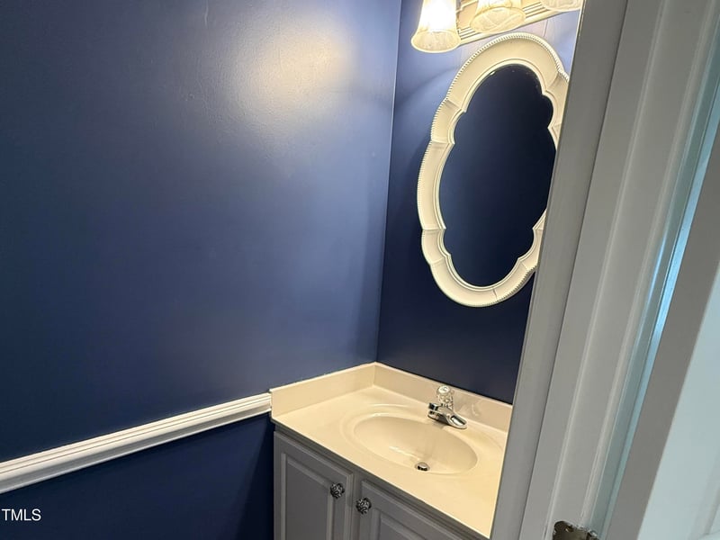 4350 Pine Springs Ct, Raleigh, NC 27613