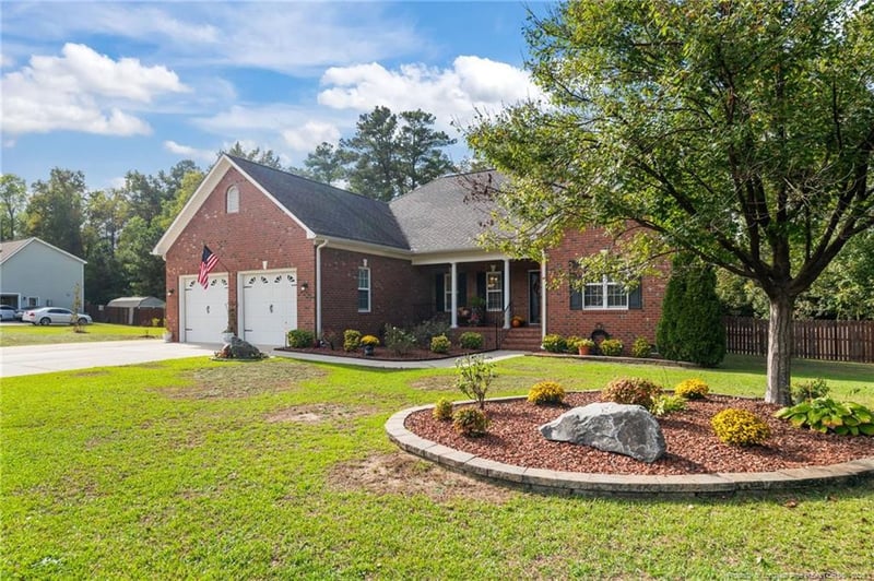 4350 Timber Grove Dr, Hope Mills, NC 28348