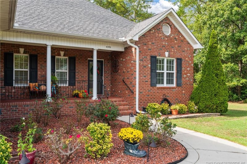 4350 Timber Grove Dr, Hope Mills, NC 28348