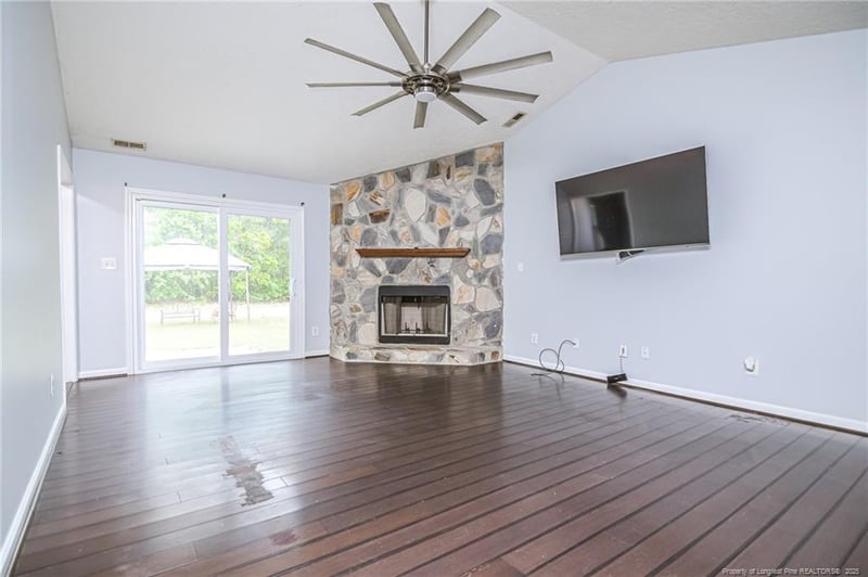 4353 Bishamon St, Hope Mills, NC 28348