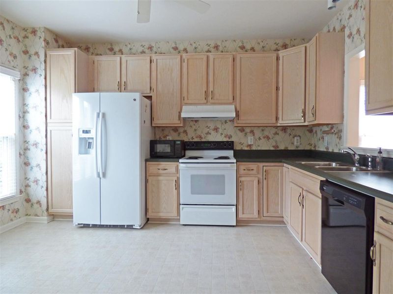 436 Center Pointe Dr, Cary, NC 27513