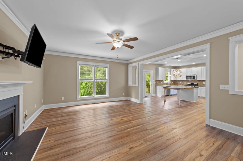 436 Edgepine Dr, Holly Springs, NC 27540