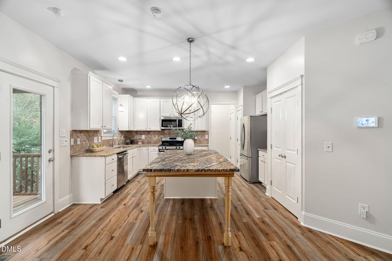 436 Edgepine Dr, Holly Springs, NC 27540