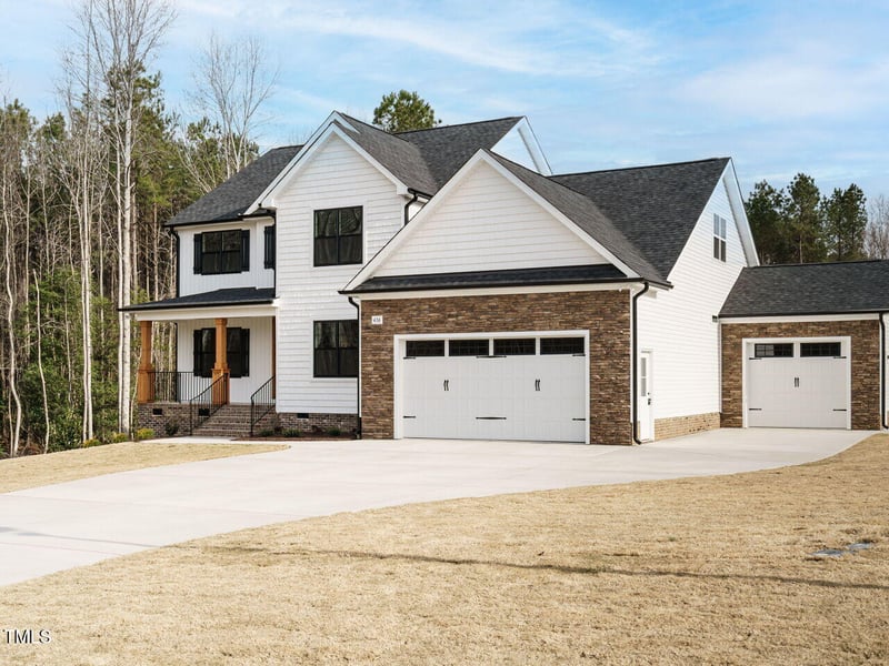 436 Hampshire Ct, Four Oaks, NC 27524