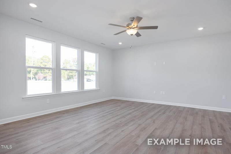 436 Longleaf Glen Ln, Zebulon, NC 27597