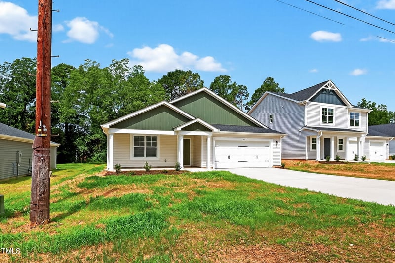 436 Windemere Dr, Fayetteville, NC 28314