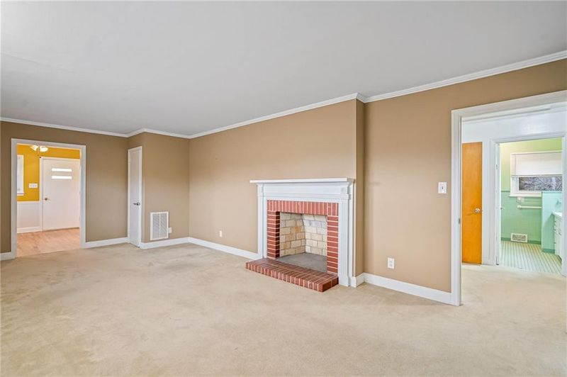 4368 Alamance Rd, Burlington, NC 27215
