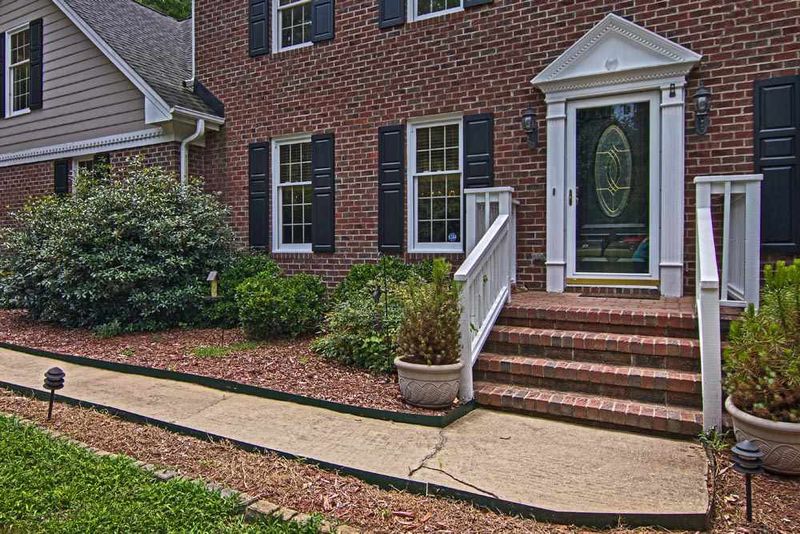 437 Amelia Ave, Raleigh, NC 27615