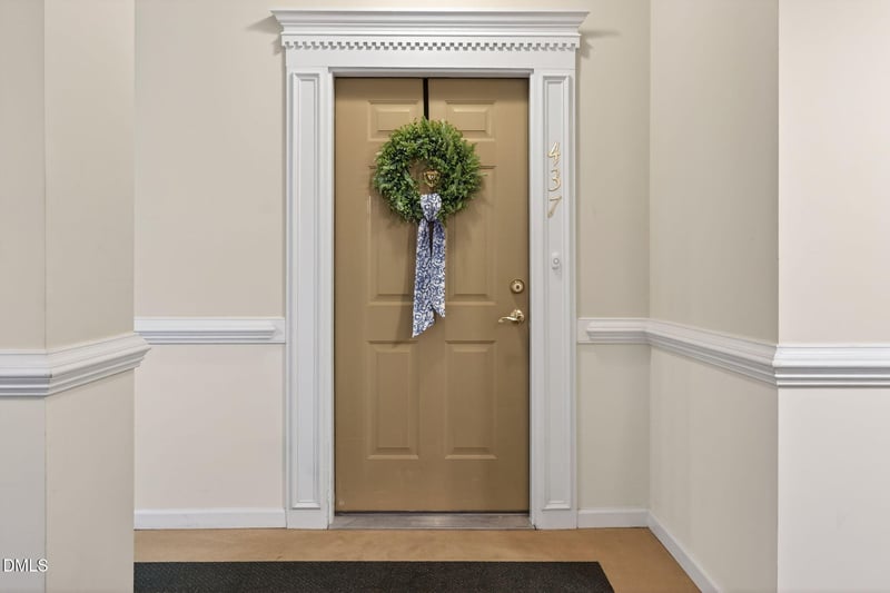 437 Eyam Hall Ln, Apex, NC 27502