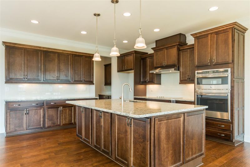437 Granite Saddle Dr, Rolesville, NC 27571