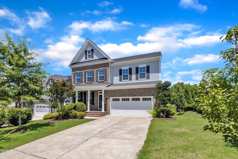 437 Henmore Brook Dr, Cary, NC 27519
