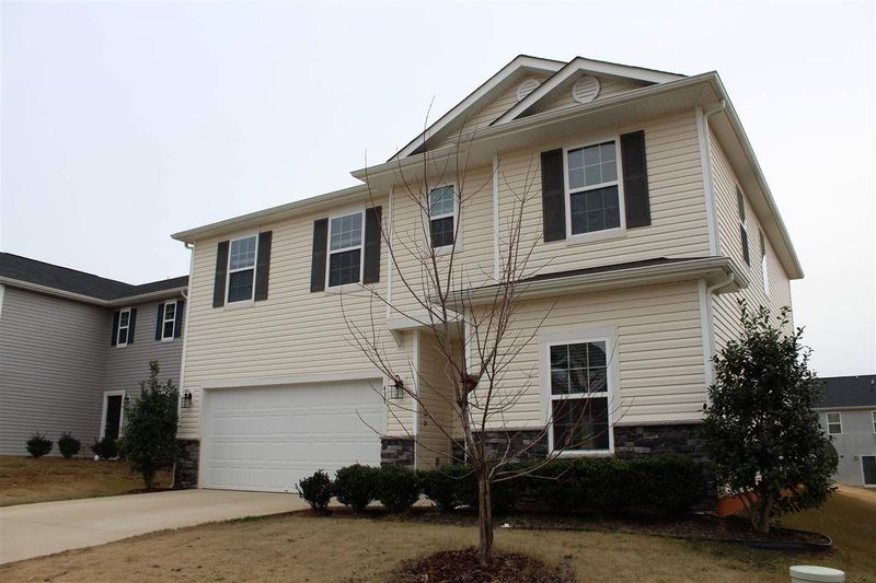 437 Kerriann Ln, Clayton, NC 27520