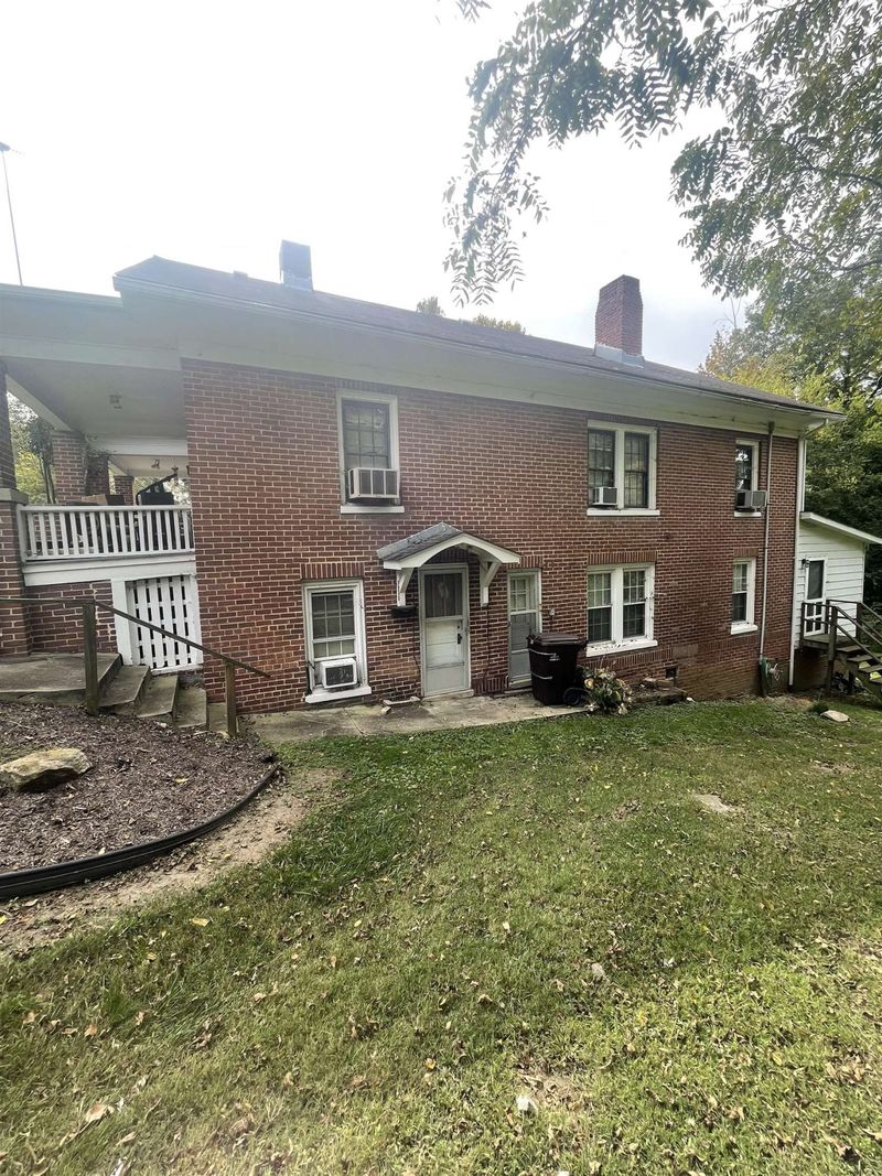 437 S Lamar St, Roxboro, NC 27573