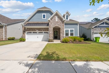 437 Oaks End Dr, Holly Springs, NC 27540
