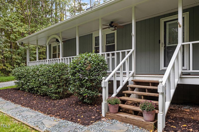 437 Robin Rd, Chapel Hill, NC 27516