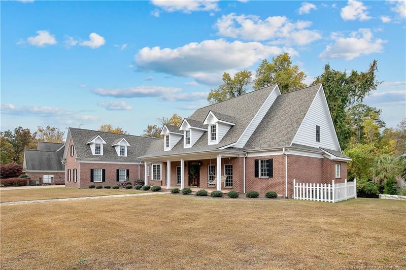 437 Willow Bend Ln, Fayetteville, NC 28303
