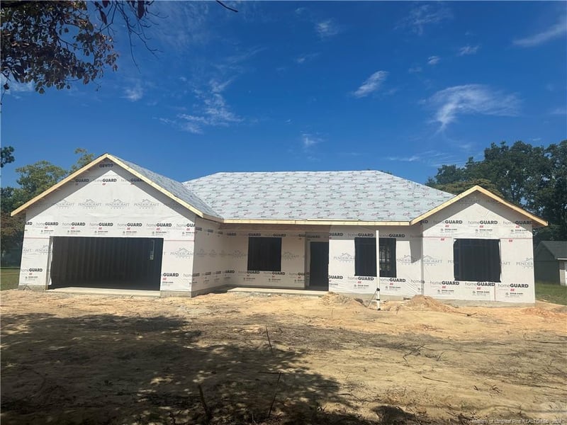 438 Concord Dr, Fayetteville, NC 28311