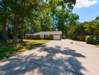 438 Hickory St, Angier, NC 27501