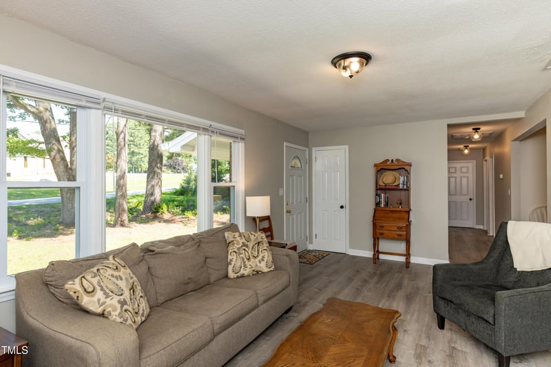 438 Hickory St, Angier, NC 27501