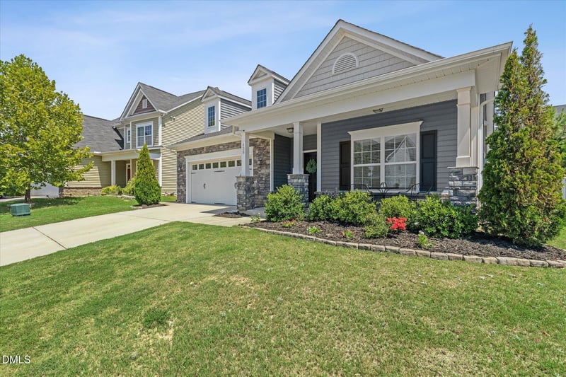 438 Lakemont Dr, Clayton, NC 27520