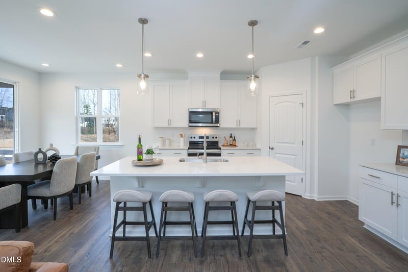 438 Providence Creek Dr, Fuquay Varina, NC 27526