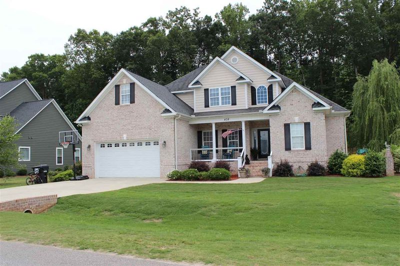 438 River Knoll Dr, Clayton, NC 27527