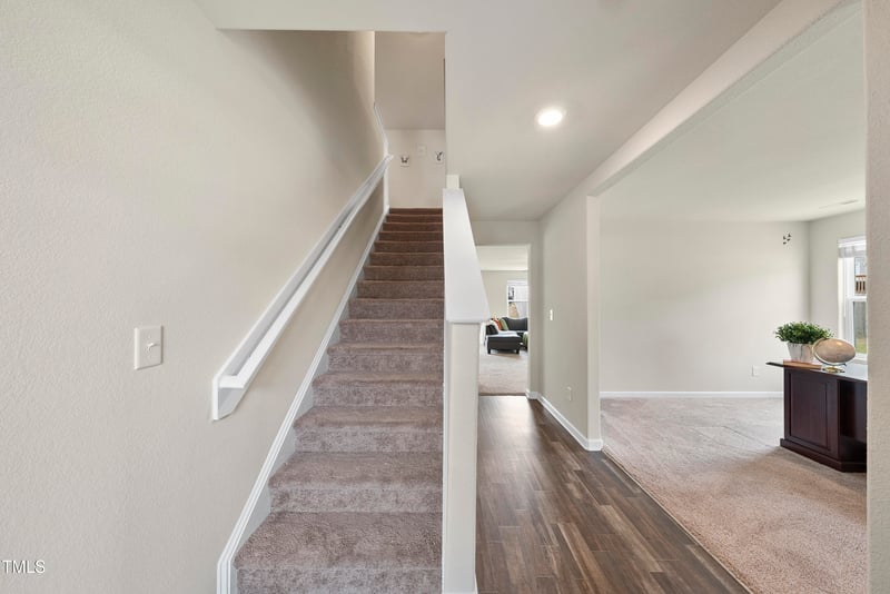 438 Turning Lake Dr, Zebulon, NC 27597
