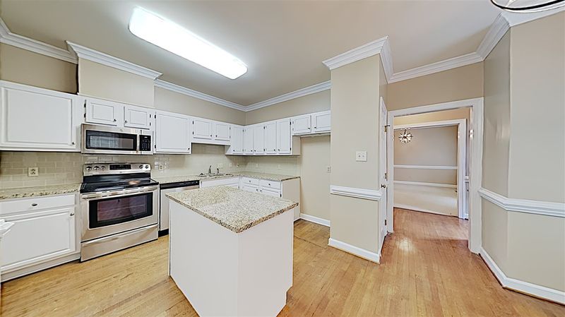 438 Van Thomas Dr, Raleigh, NC 27615