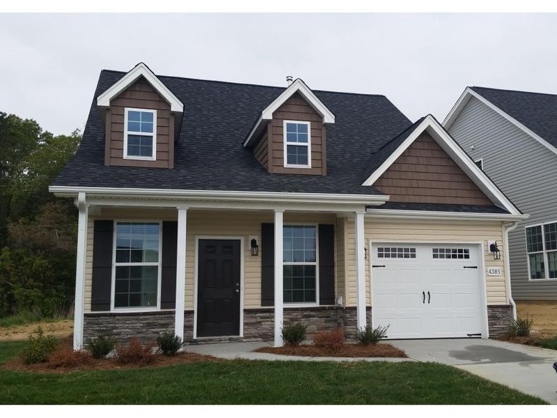4385 Dunkirk Dr, Burlington, NC 27215