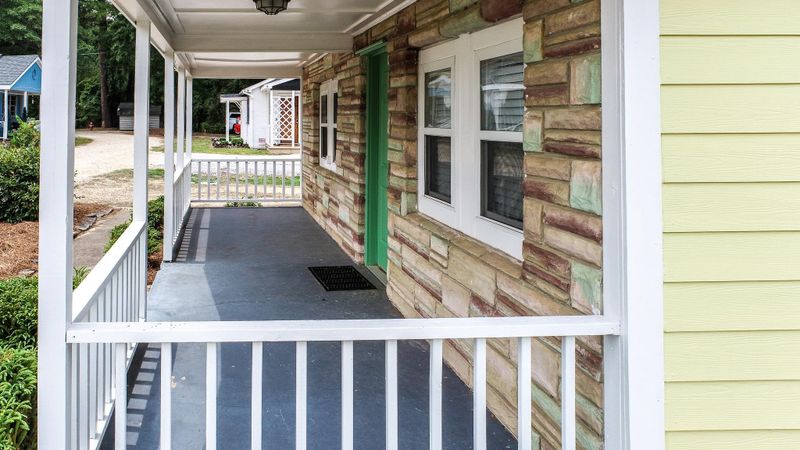 4386 S Us 301 Hw #E, Four Oaks, NC 27524