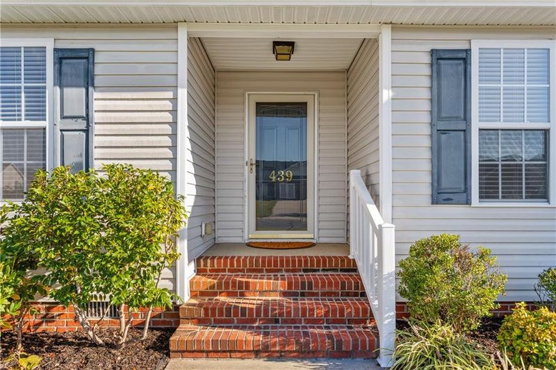 439 Fernway Dr, Burlington, NC 27217