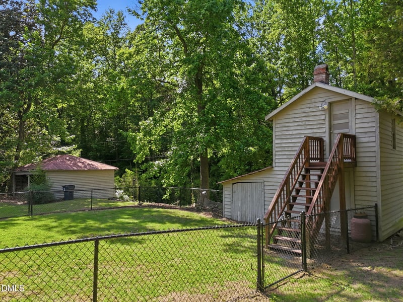 439 Lake View Rd, Louisburg, NC 27549