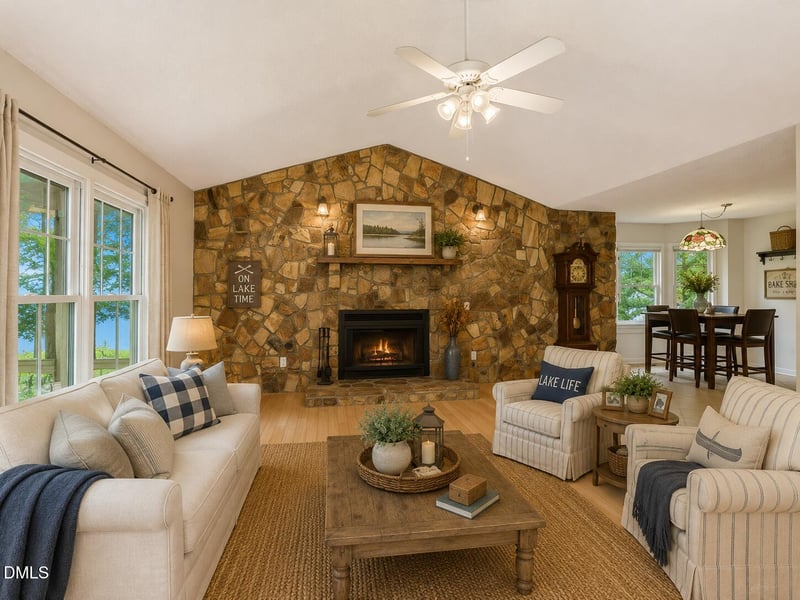 439 Shawnee Dr, Louisburg, NC 27549