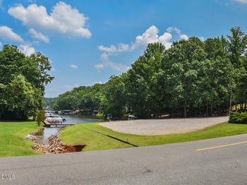 439 Shawnee Dr, Louisburg, NC 27549