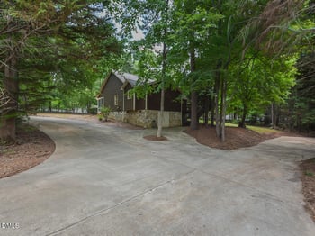 439 Shawnee Dr, Louisburg, NC 27549