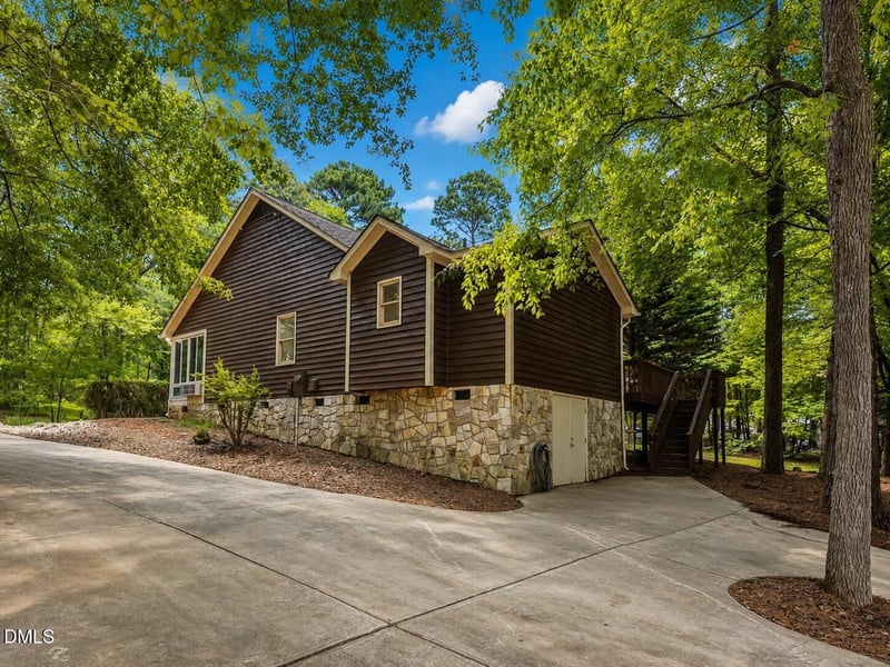 439 Shawnee Dr, Louisburg, NC 27549