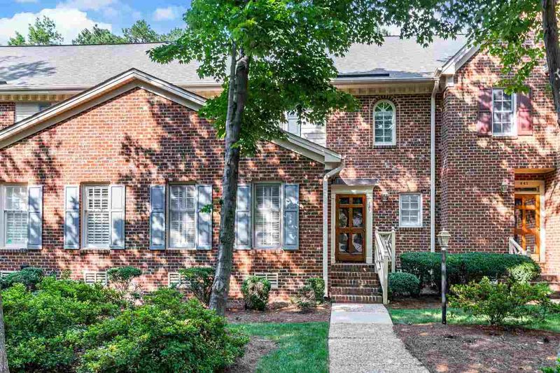 439 Van Thomas Dr, Raleigh, NC 27615