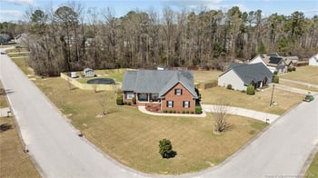 4390 Timber Grove Dr, Hope Mills, NC 28348