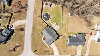 4390 Timber Grove Dr, Hope Mills, NC 28348