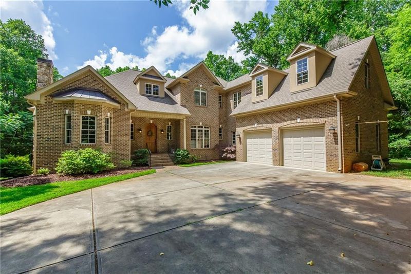 4397 Millstone Pl, Burlington, NC 27215