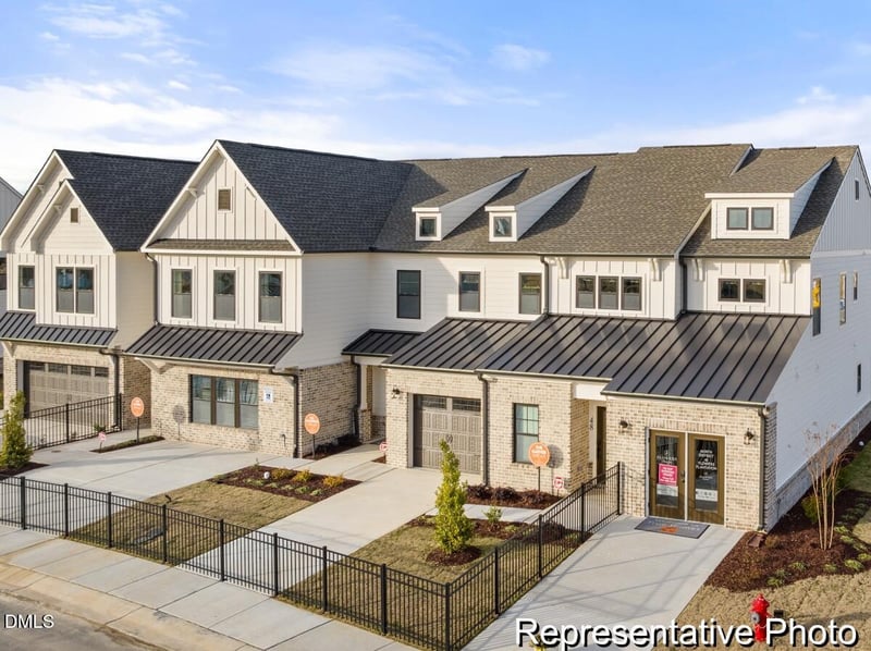 44 Agave Pl #172, Clayton, NC 27527